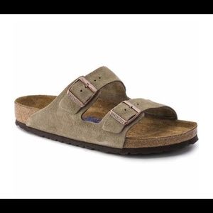 Birkenstock’s Arizona taupe footbed sandal